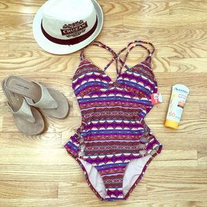 ⬇️ NWOT Xhilaration One Piece Tribal Swimsuit